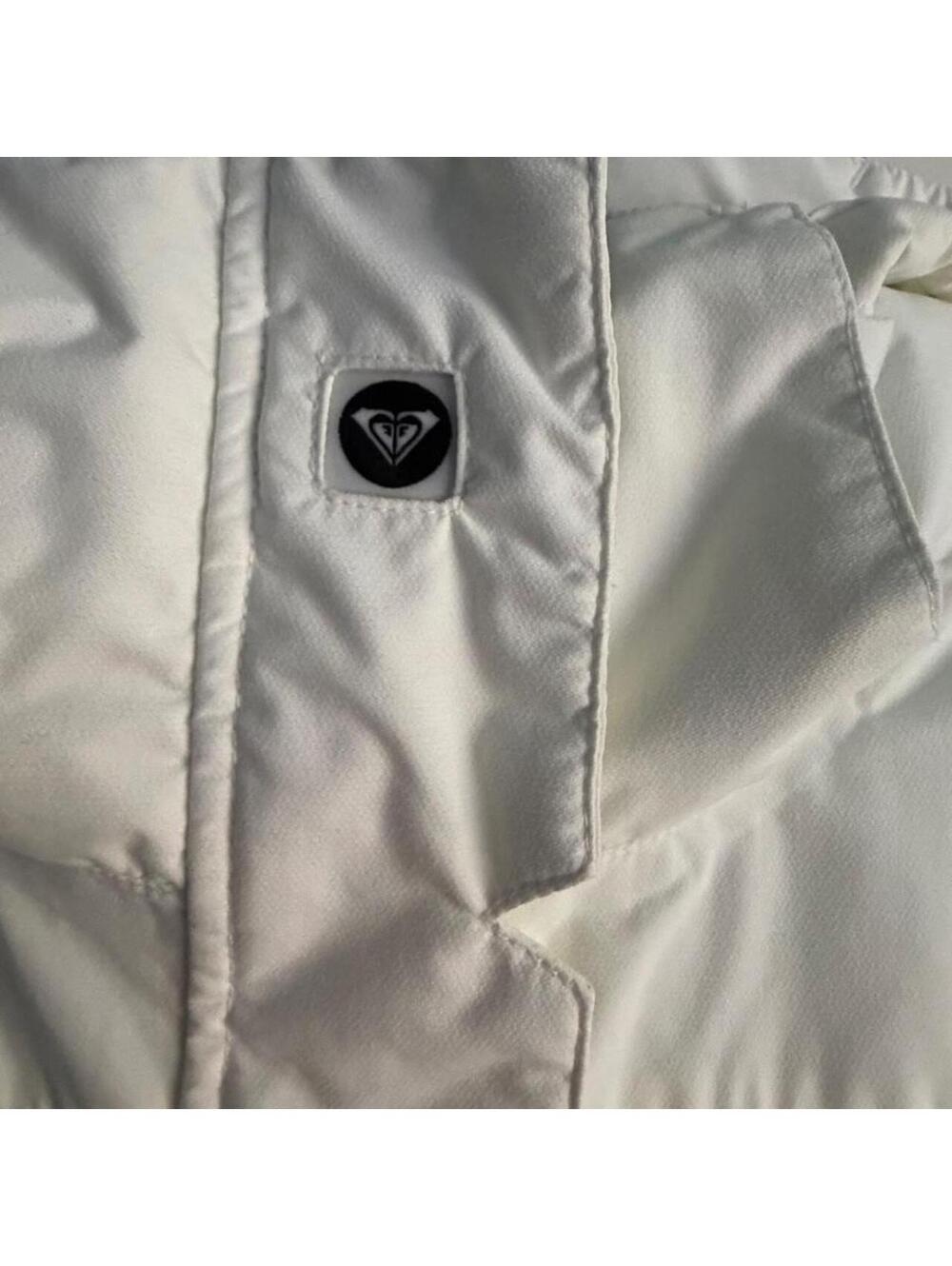 White Roxy snowboarding jacket - Picture 3 of 7